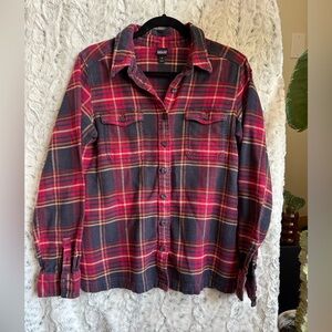 Patagonia Organic Cotton Fjord Flannel Top Size 10/Medium